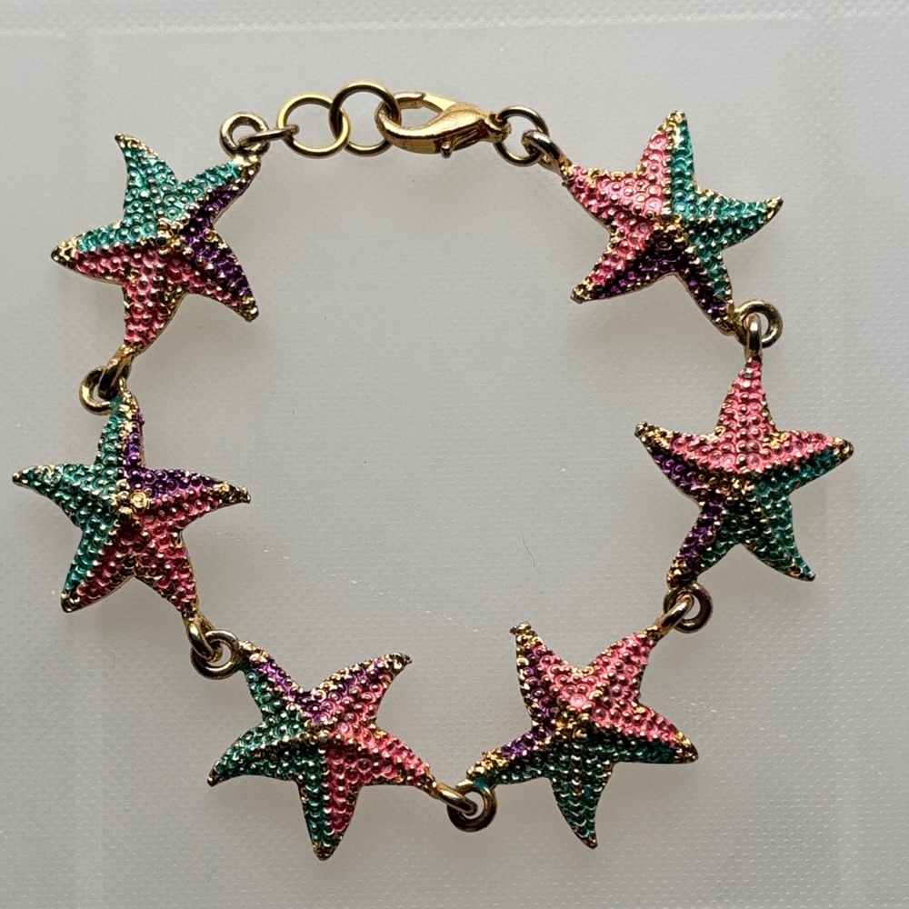 ⬛️New VTG Gold Tone Multicolor Enamel Starfish Charm Bracelet Mermaid Core